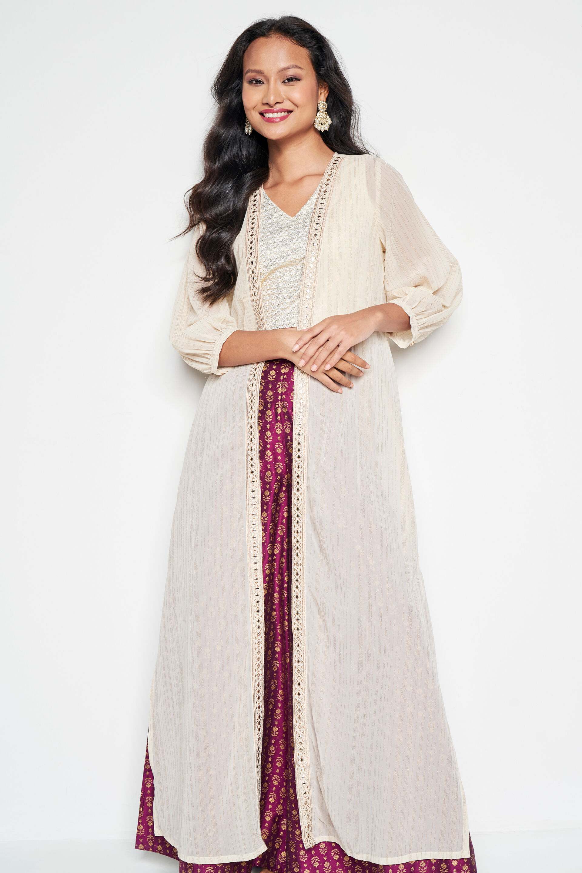 Mishti Cape, Off White, image 5